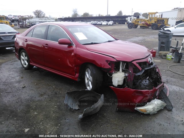 4T1BF3EK8BU725498 - 2011 TOYOTA CAMRY SE/LE/XLE RED photo 1