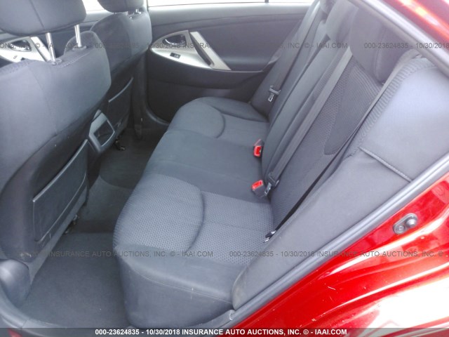 4T1BF3EK8BU725498 - 2011 TOYOTA CAMRY SE/LE/XLE RED photo 8