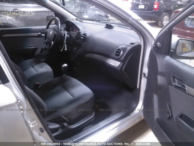 KL1TD566X8B095278 - 2008 CHEVROLET AVEO LS SILVER photo 5