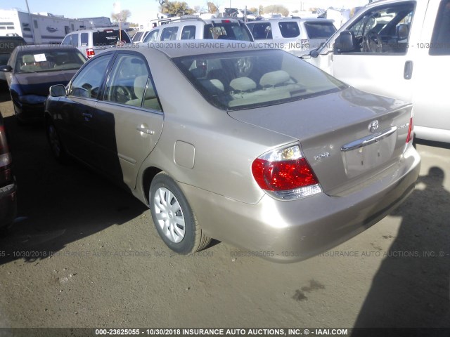 4T1BE32K85U071646 - 2005 TOYOTA CAMRY LE/XLE/SE GOLD photo 3