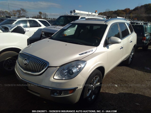 5GALRBED5AJ253712 - 2010 BUICK ENCLAVE CXL WHITE photo 2