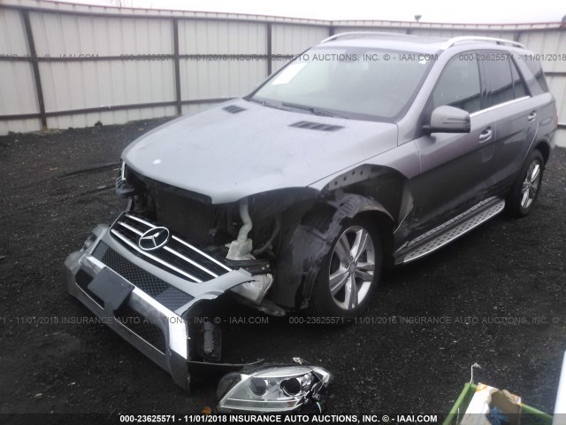 4JGDA5HBXCA016671 - 2012 MERCEDES-BENZ ML 350 4MATIC SILVER photo 2