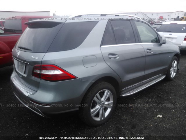 4JGDA5HBXCA016671 - 2012 MERCEDES-BENZ ML 350 4MATIC SILVER photo 4