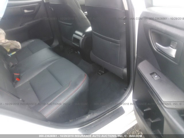 4T1BF1FK0GU159959 - 2016 TOYOTA CAMRY LE/XLE/SE/XSE WHITE photo 8
