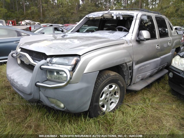 3GNEC13T12G173346 - 2002 CHEVROLET AVALANCHE C1500 GRAY photo 2