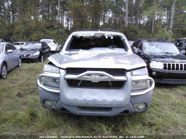 3GNEC13T12G173346 - 2002 CHEVROLET AVALANCHE C1500 GRAY photo 6