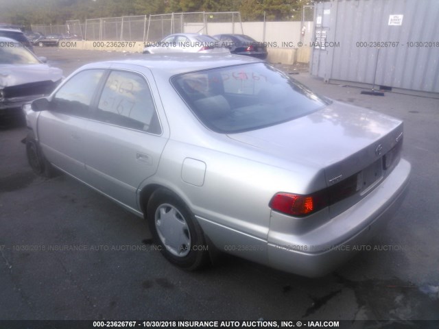4T1BG22KXYU658455 - 2000 TOYOTA CAMRY CE/LE/XLE 灰色 照片 3