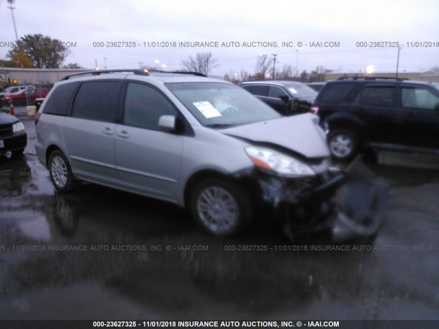 5TDZK22C18S189299 - 2008 TOYOTA SIENNA XLE/XLE LIMITED SILVER photo 1