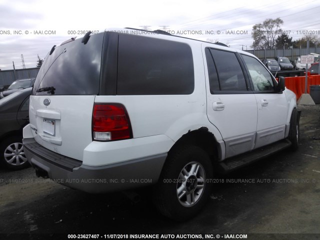 1FMPU16LX3LB05654 - 2003 FORD EXPEDITION XLT WHITE photo 4