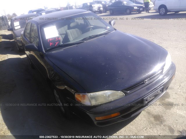 JT2BG12K8T0384776 - 1996 TOYOTA CAMRY DX/LE/XLE შავი ფოტო 1