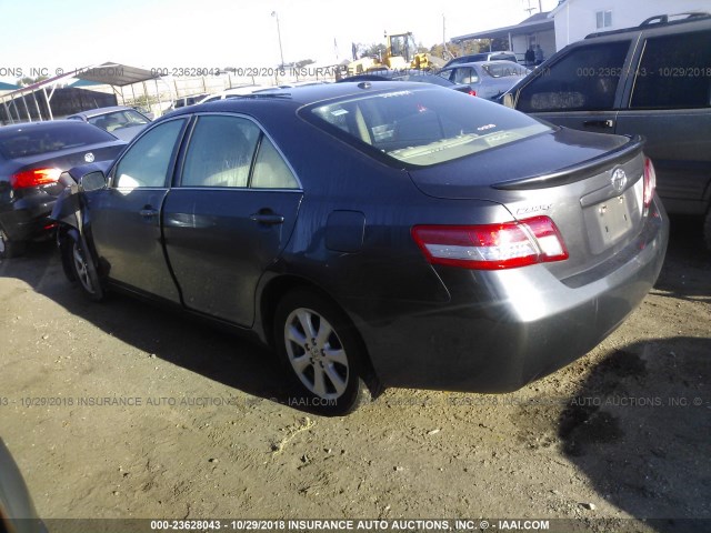 4T1BF3EK6AU531163 - 2010 TOYOTA CAMRY SE/LE/XLE GRAY photo 3