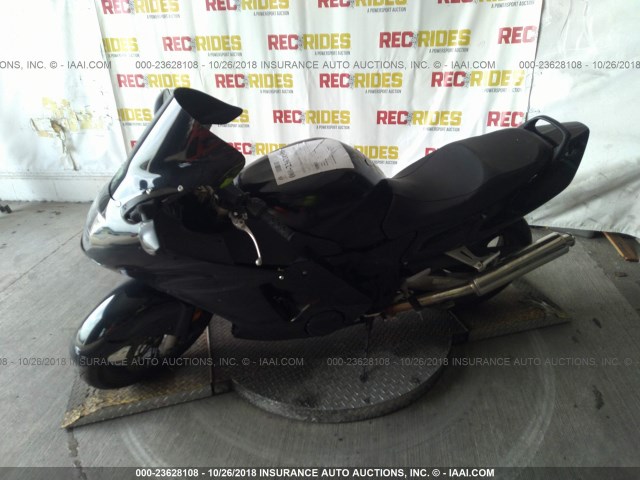 JH2SC3503WM100113 - 1998 HONDA CBR1100 XX BLACK photo 2