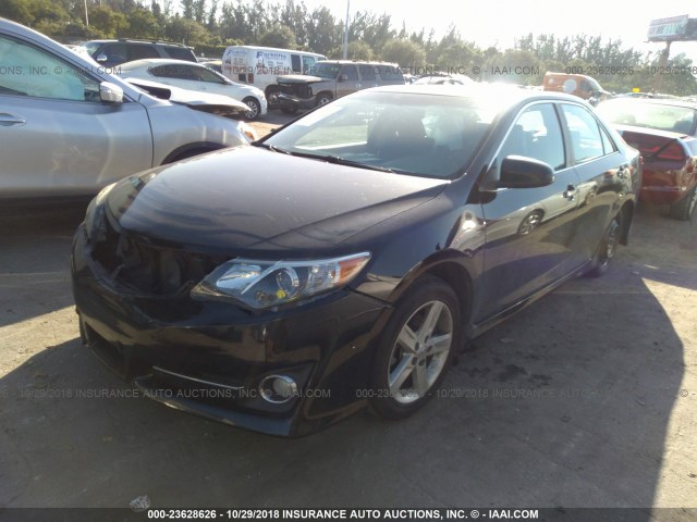 4T1BF1FKXEU387125 - 2014 TOYOTA CAMRY L/SE/LE/XLE Qara foto 2