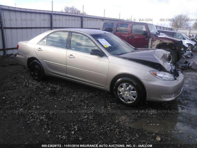 4T1BE32K95U420216 - 2005 TOYOTA CAMRY LE/XLE/SE 金色 照片 1