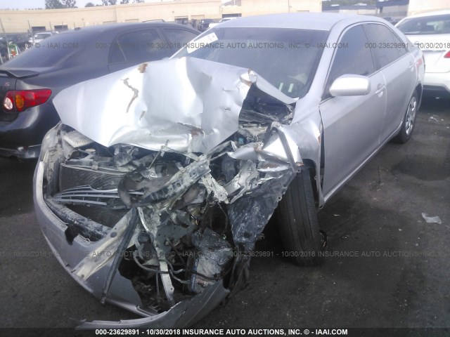 4T4BE46K19R133108 - 2009 TOYOTA CAMRY SE/LE/XLE GRAY photo 2