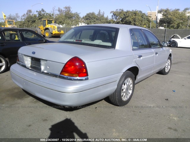 2FAHP74W83X103748 - 2003 FORD CROWN VICTORIA LX SILVER photo 4