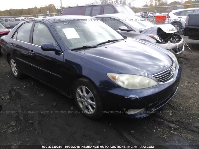 4T1BF30K25U089866 - 2005 TOYOTA CAMRY LE/XLE/SE 深蓝色 照片 1