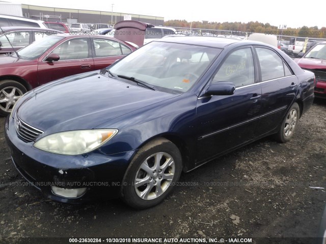 4T1BF30K25U089866 - 2005 TOYOTA CAMRY LE/XLE/SE 深蓝色 照片 2