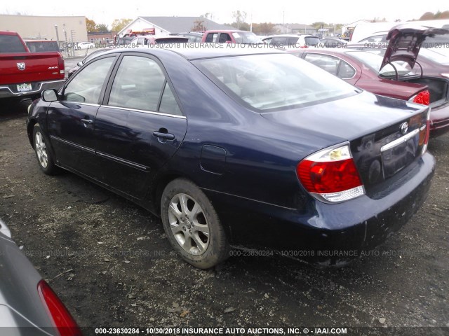 4T1BF30K25U089866 - 2005 TOYOTA CAMRY LE/XLE/SE 深蓝色 照片 3