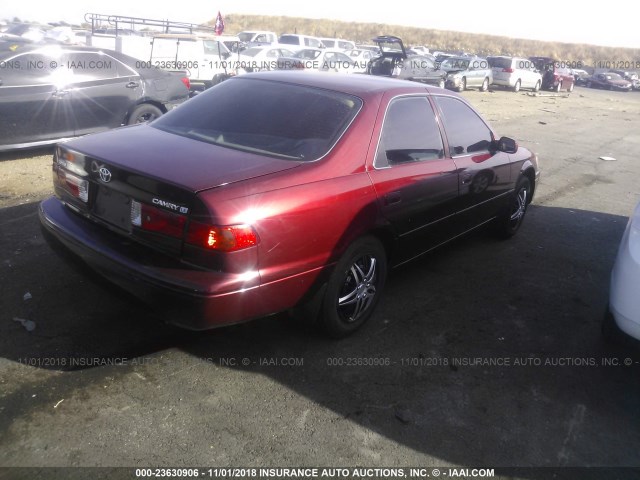 JT2BG22K6Y0461061 - 2000 TOYOTA CAMRY CE/LE/XLE წითელი ფოტო 4