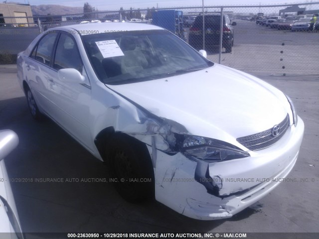 4T1BE32K54U285363 - 2004 TOYOTA CAMRY LE/XLE/SE WHITE photo 1