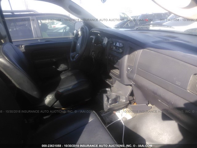 3D7KA26DX4G240658 - 2004 DODGE RAM 2500 ST/SLT 白色 照片 5