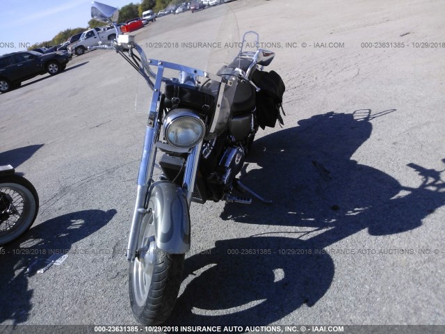 1HFSC43062A205991 - 2002 HONDA VT1100 C2 GRAY photo 2