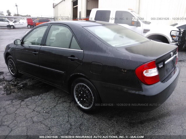 4T1BE32K82U112692 - 2002 TOYOTA CAMRY LE/XLE/SE BLACK photo 3