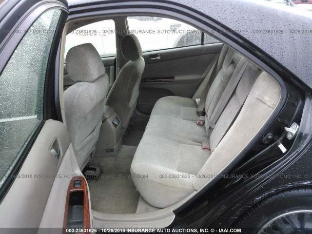 4T1BE32K82U112692 - 2002 TOYOTA CAMRY LE/XLE/SE BLACK photo 8