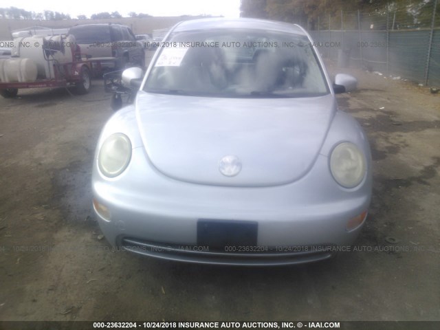 3VWBK21C03M432724 - 2003 VOLKSWAGEN NEW BEETLE GL 银色 照片 6