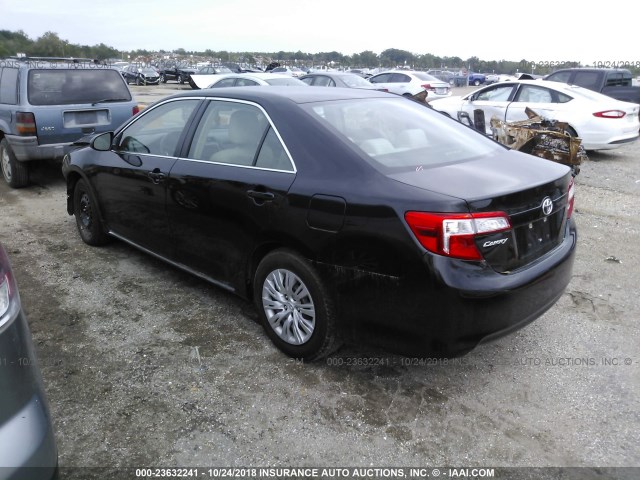 4T1BF1FK1EU395789 - 2014 TOYOTA CAMRY L/SE/LE/XLE Qara foto 3