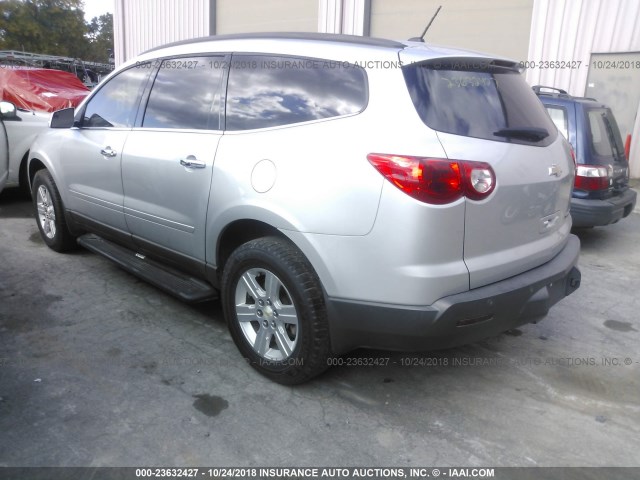 1GNKRJED9BJ418982 - 2011 CHEVROLET TRAVERSE LT SILVER photo 3