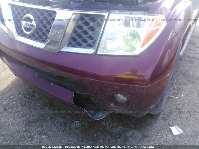 5N1AR18U96C642713 - 2006 NISSAN PATHFINDER LE/SE/XE RED photo 6