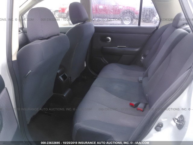 3N1BC11E18L370780 - 2008 NISSAN VERSA S/SL SILVER photo 8