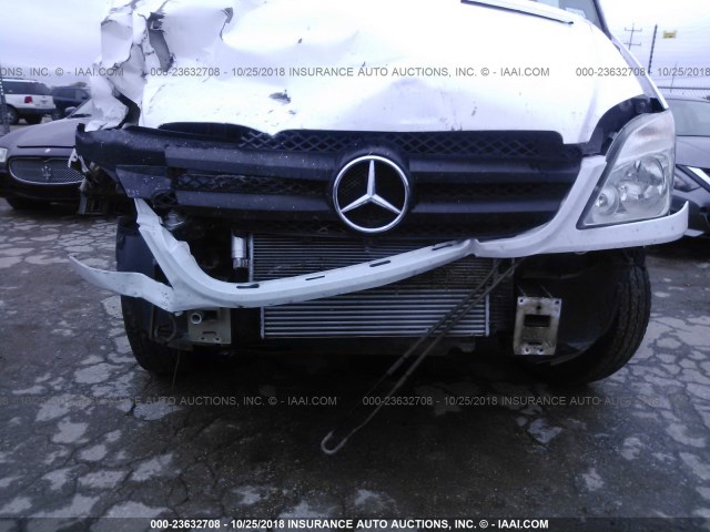 WD3PE8CB2C5613234 - 2012 MERCEDES-BENZ SPRINTER 2500 WHITE photo 6