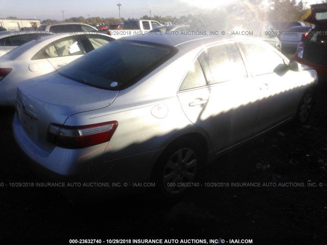 4T1BK46K47U039806 - 2007 TOYOTA CAMRY NEW GENERAT LE/XLE/SE SILVER photo 4