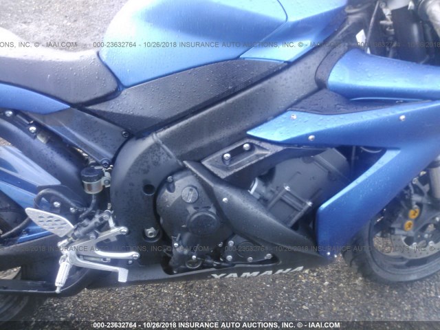 JYARN15E76A003852 - 2006 YAMAHA YZFR1 BLUE photo 8