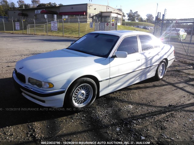 WBAGG83411DN88215 - 2001 BMW 740 I AUTOMATIC WHITE photo 2