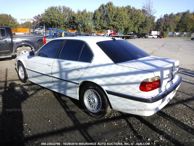 WBAGG83411DN88215 - 2001 BMW 740 I AUTOMATIC WHITE photo 3