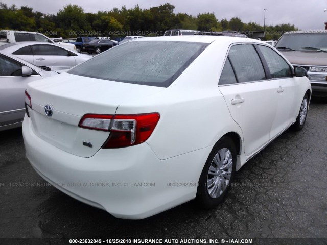 4T1BD1FK8EU099061 - 2014 TOYOTA CAMRY HYBRID/LE/XLE 白色 照片 4