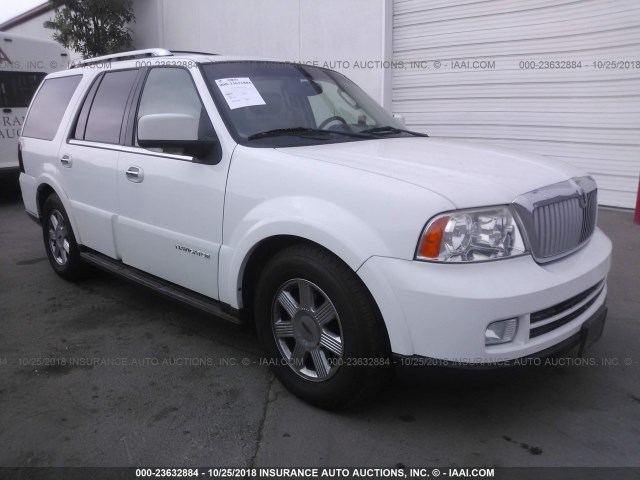 5LMFU27505LJ13232 - 2005 LINCOLN NAVIGATOR 白色 照片 1