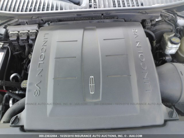 5LMFU27505LJ13232 - 2005 LINCOLN NAVIGATOR 白色 照片 10