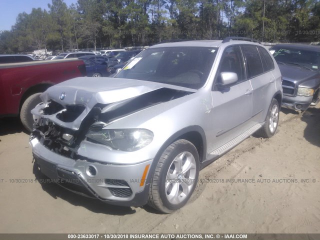 5UXZW0C51BL370208 - 2011 BMW X5 XDRIVE35D SILVER photo 2