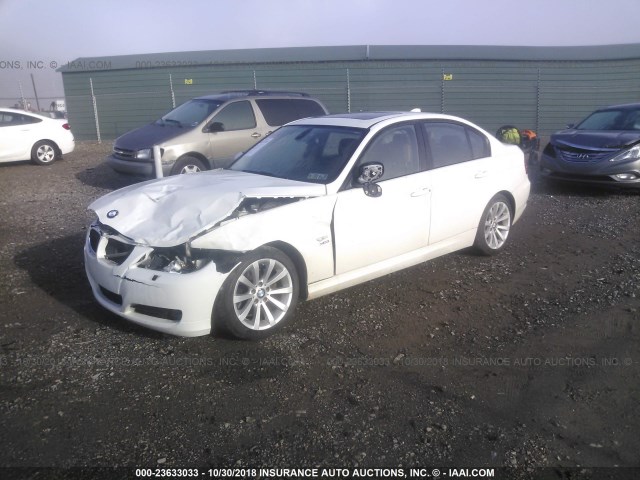 WBAPK5G55BNN31141 - 2011 BMW 328 XI SULEV WHITE photo 2