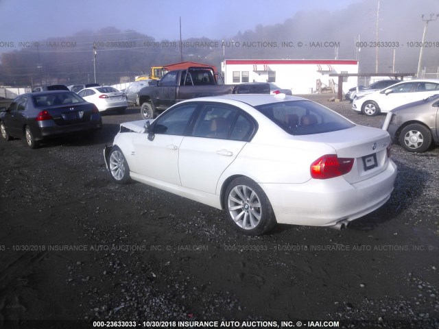 WBAPK5G55BNN31141 - 2011 BMW 328 XI SULEV WHITE photo 3