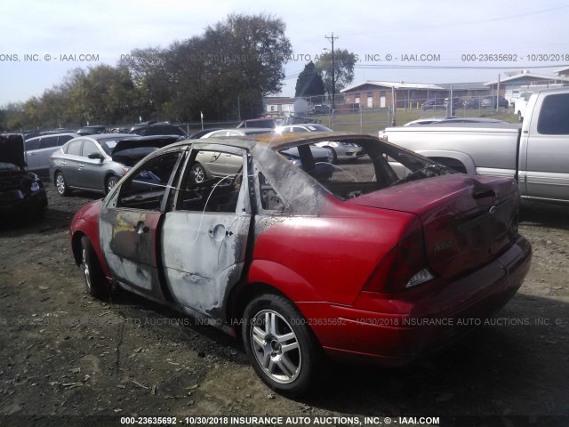 1FAFP34P02W329852 - 2002 FORD FOCUS SE/SE COMFORT RED photo 3