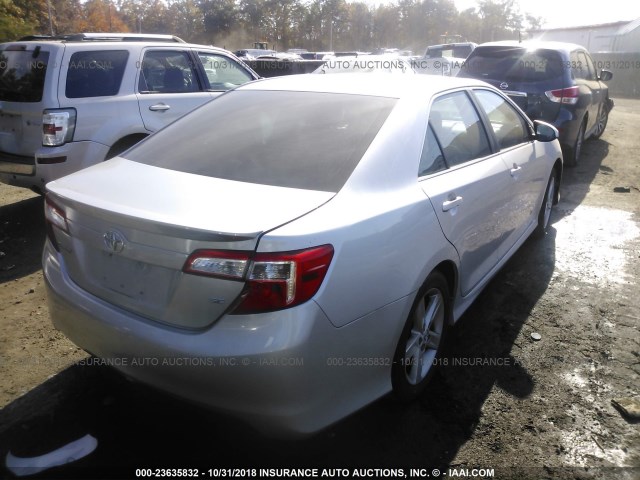 4T1BF1FK6EU319422 - 2014 TOYOTA CAMRY L/SE/LE/XLE Gümüş foto 4
