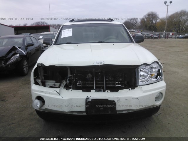 1J8HR48NX5C725393 - 2005 JEEP GRAND CHEROKEE LAREDO/COLUMBIA/FREEDOM 白色 照片 6