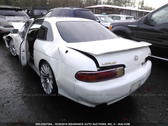 JT8CD32Z6W1003596 - 1998 LEXUS SC 300 WHITE photo 3