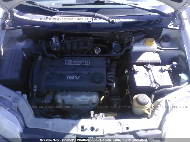 KL1TD62625B313074 - 2005 CHEVROLET AVEO LS SILVER photo 10